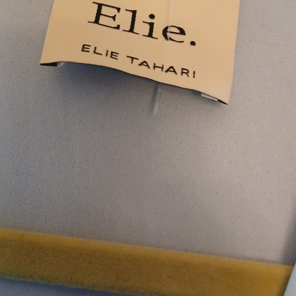 Elie Tahari Silky Sleeveless Top - Picture 5 of 12